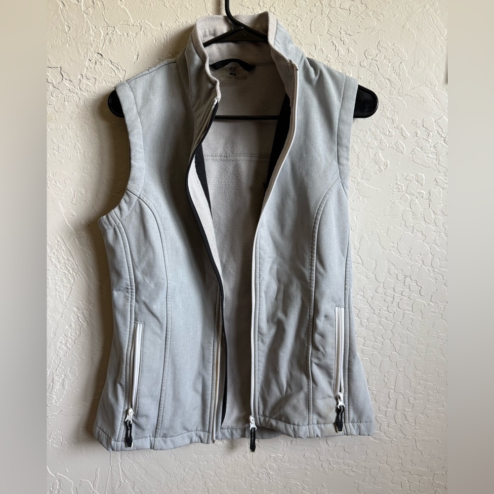 Roper vest